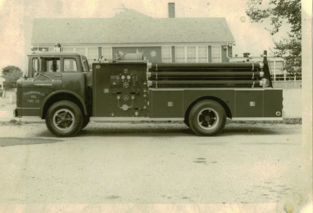 Engine 38-2 - 1961 Ford/National Foam